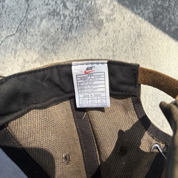 VTG Mickey Mouse Nike Golf Hat Leather Brim Adjustable Baseball Cap Tan & Brown - Picture 7 of 7